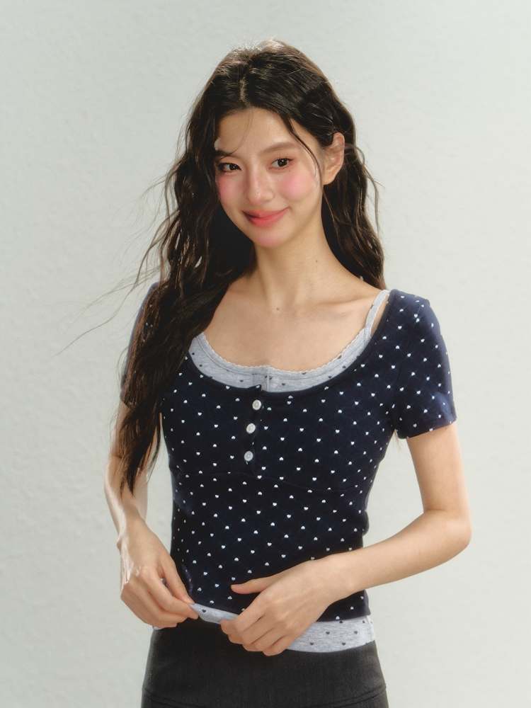 Ribbon Pattern Short Sleeve T-Shirt