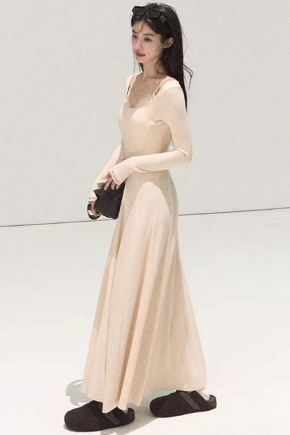 Gestreiftes Kleid mit Ballettkragen