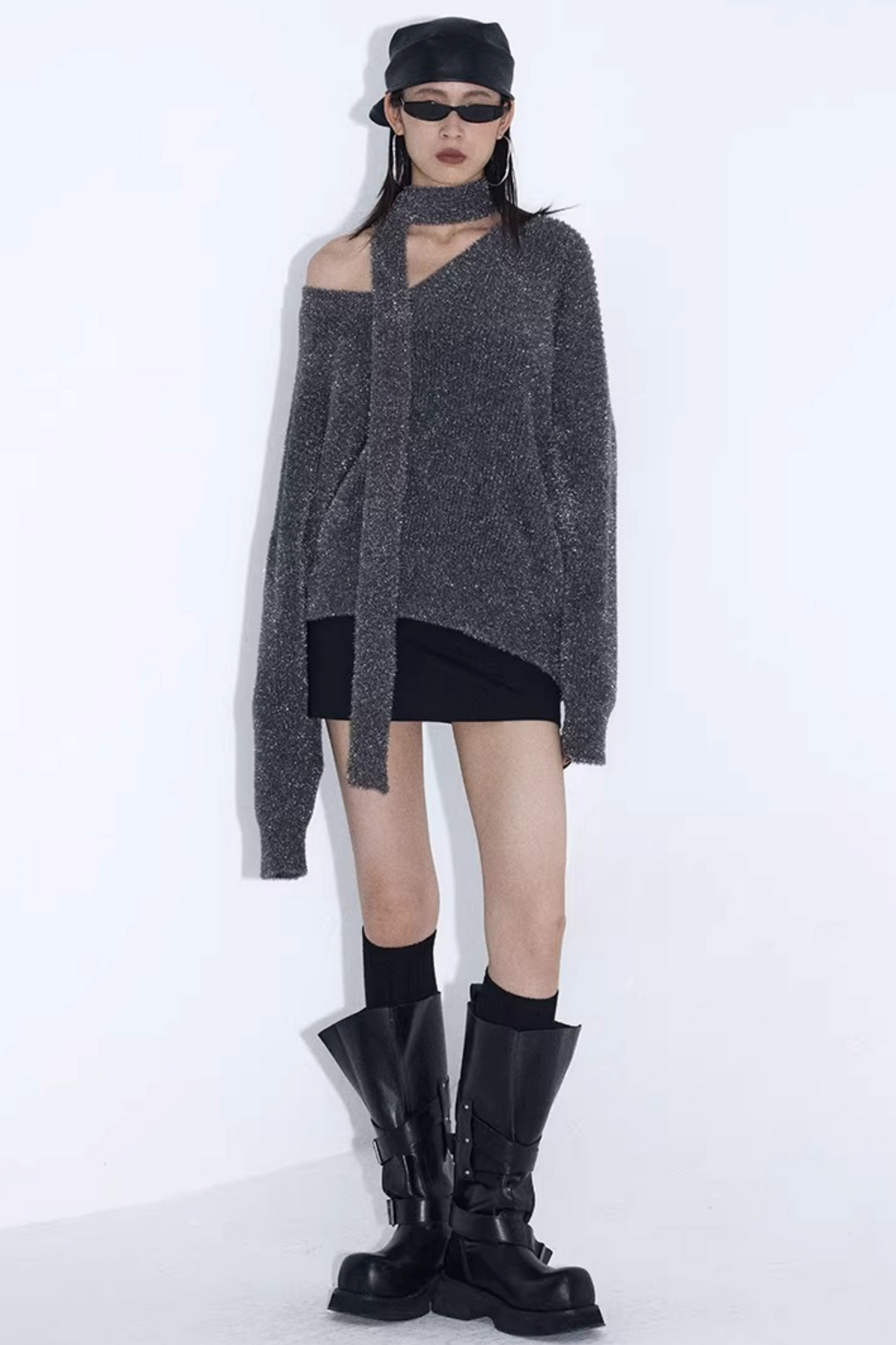 Silberner Faden V-Ausschnitt Strickpullover