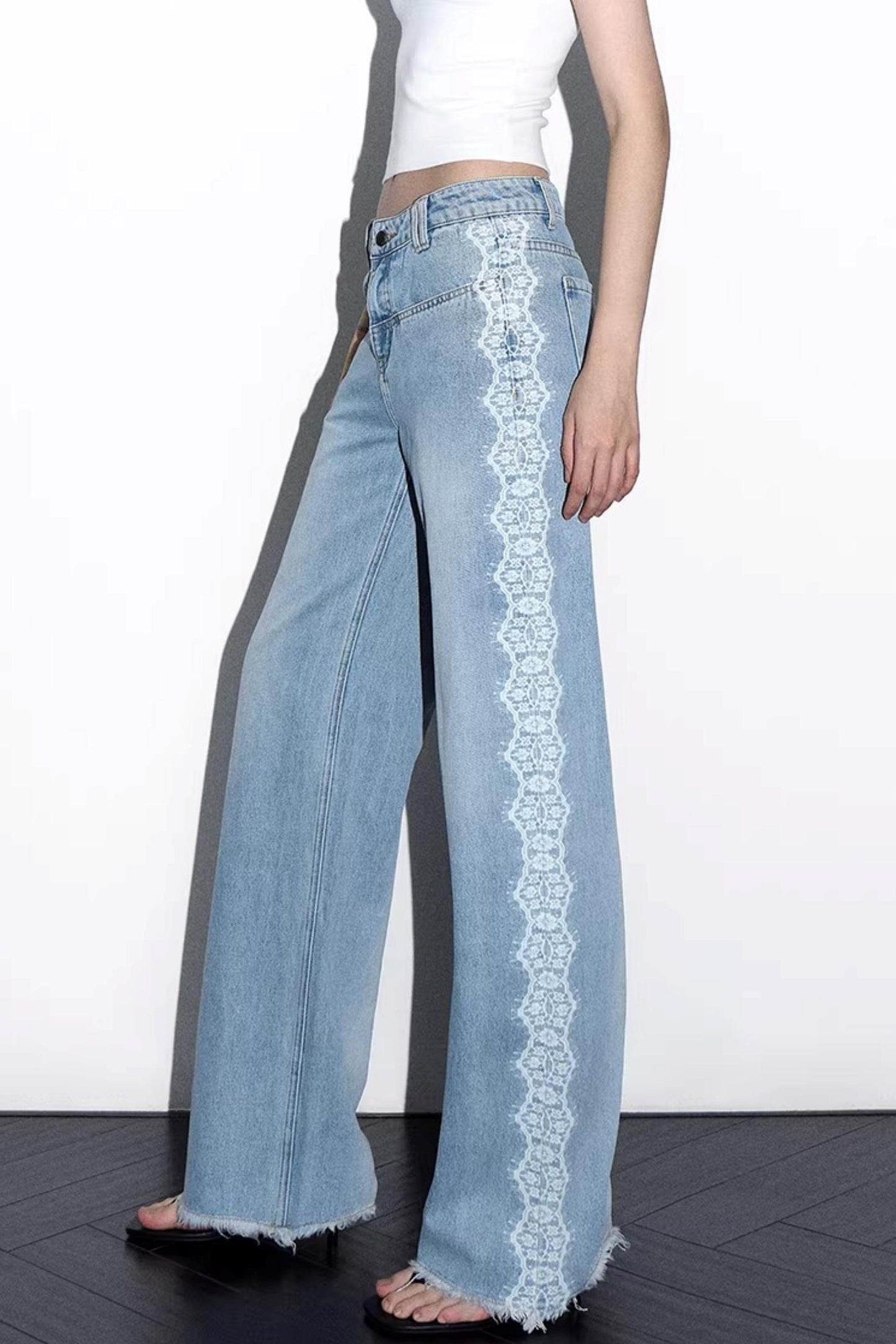 Lace Print Raw Hem Jeans