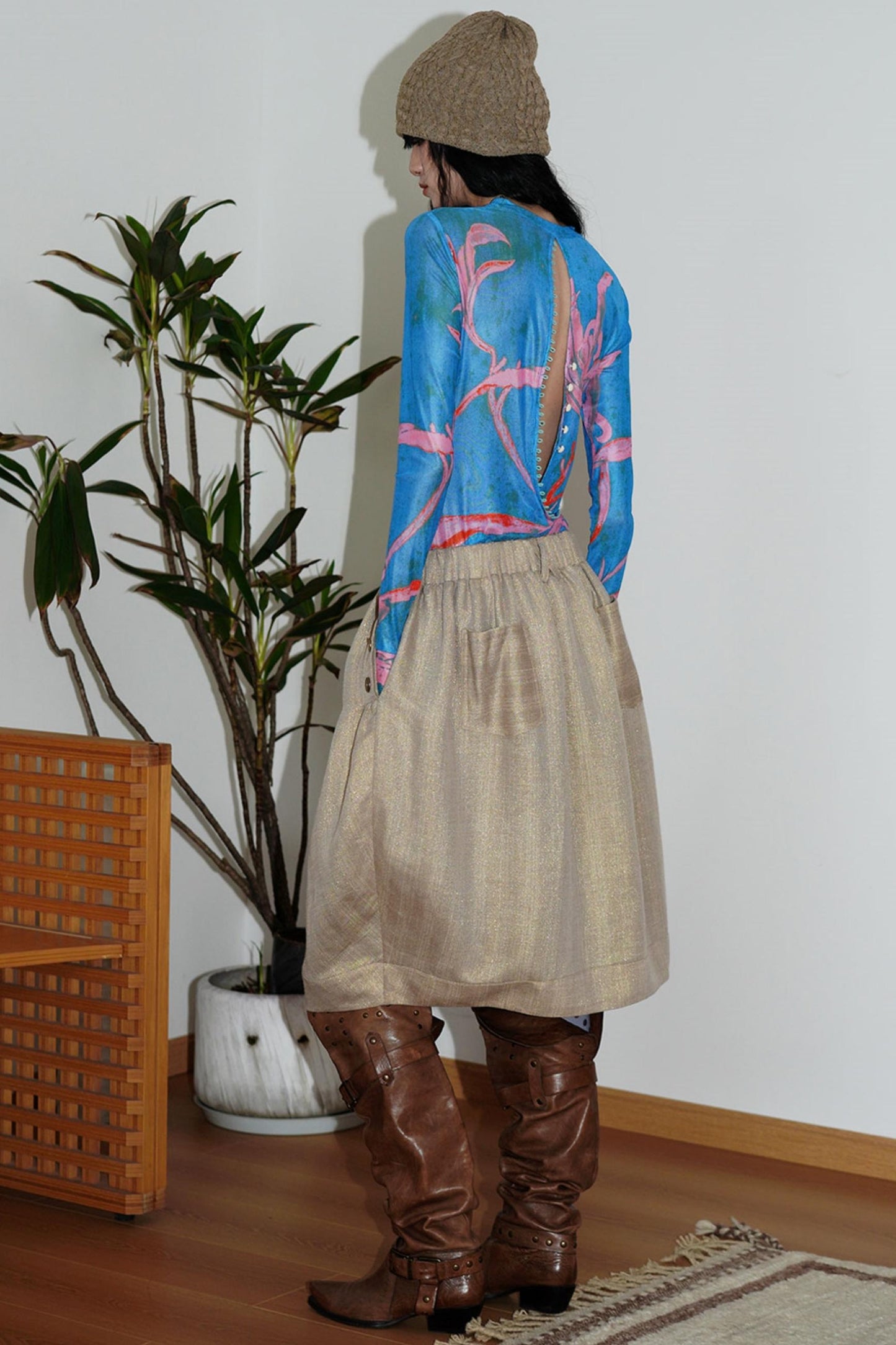 Chinese Mesh Cutout Long-Sleeved Top