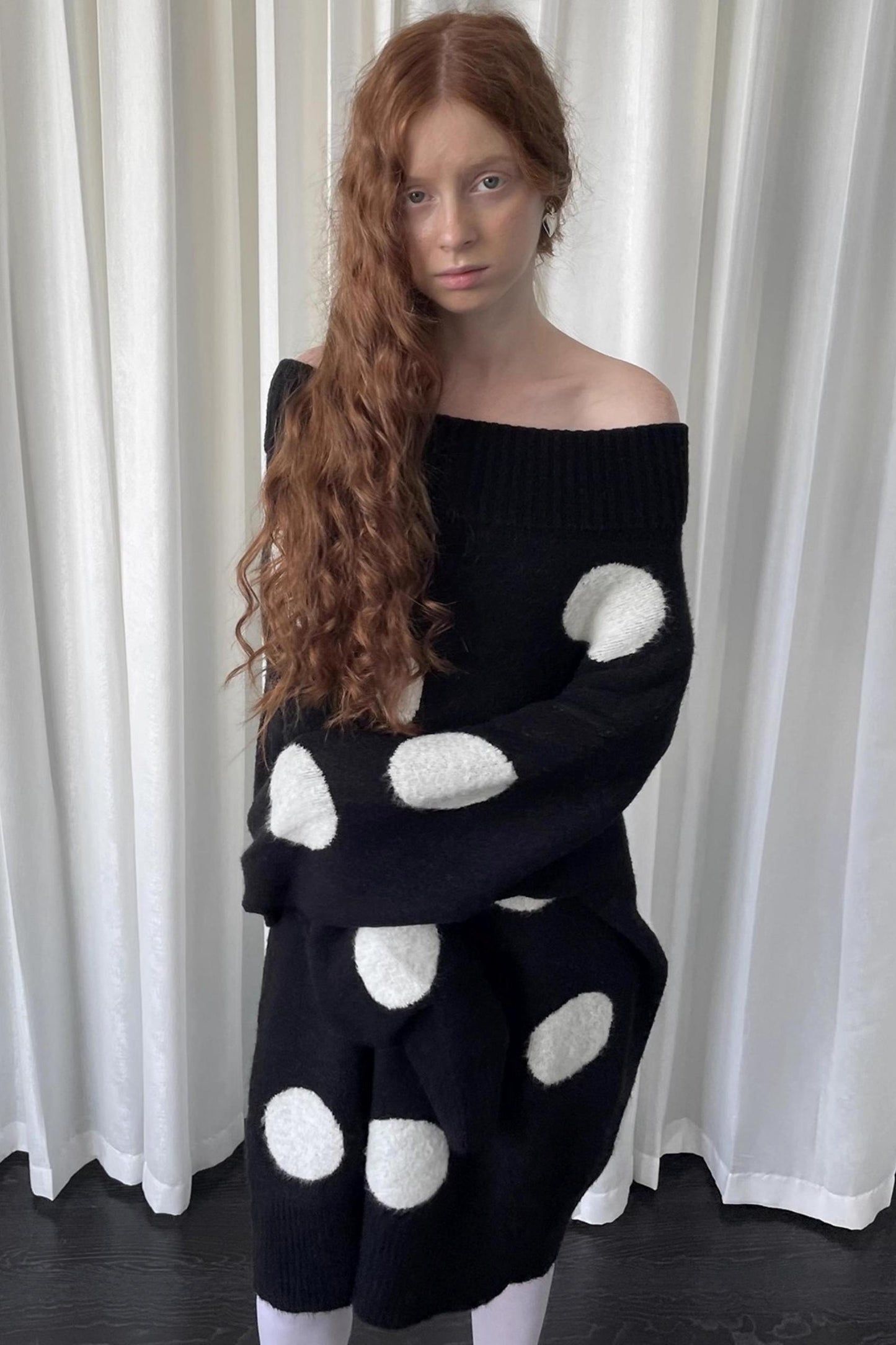 Lazy Pile Collar Sweater