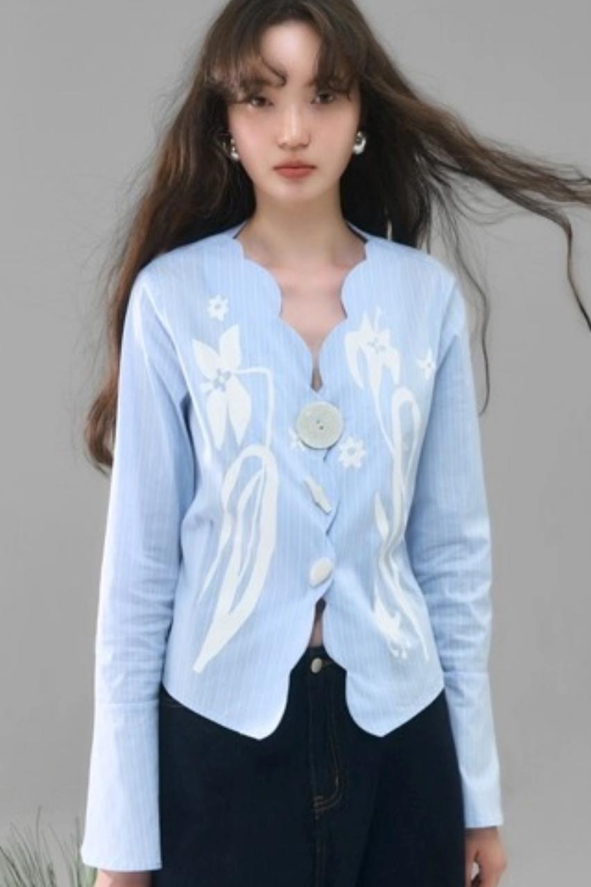 Vintage Lily Flared Sleeve Shirt