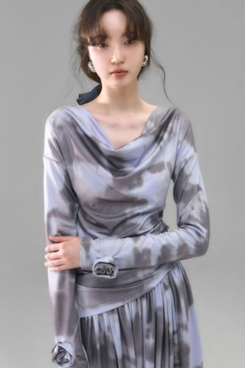 Poetic Swing Collar Print T-Shirt & Skirt Set-Up