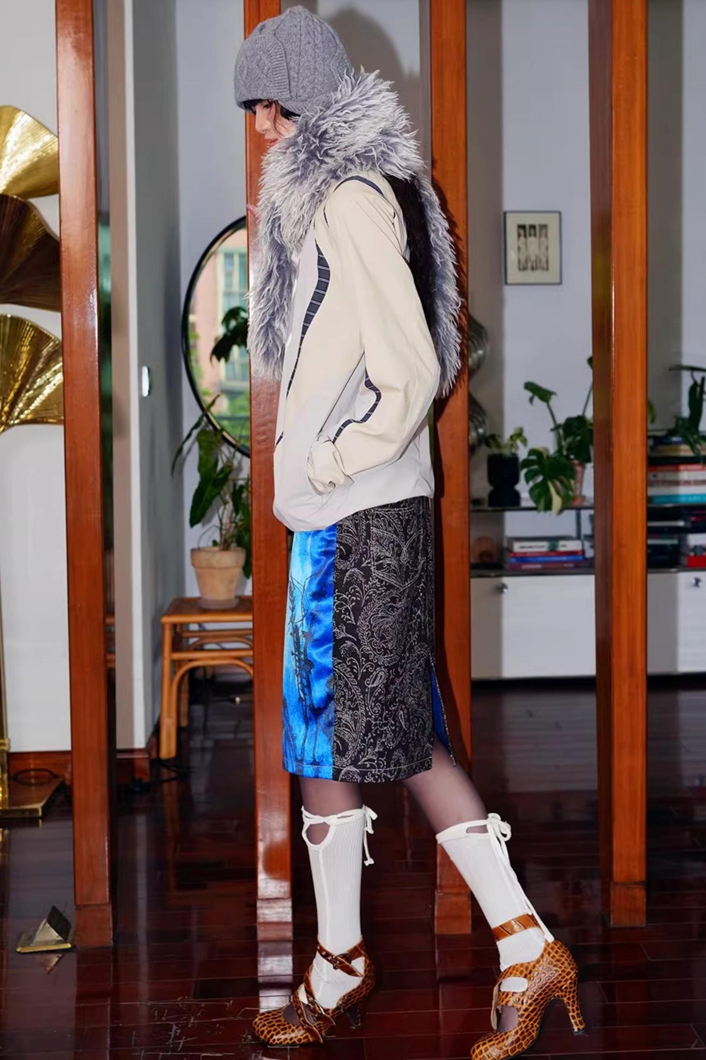 Autumn Retro Long-Sleeved Sweatshirt