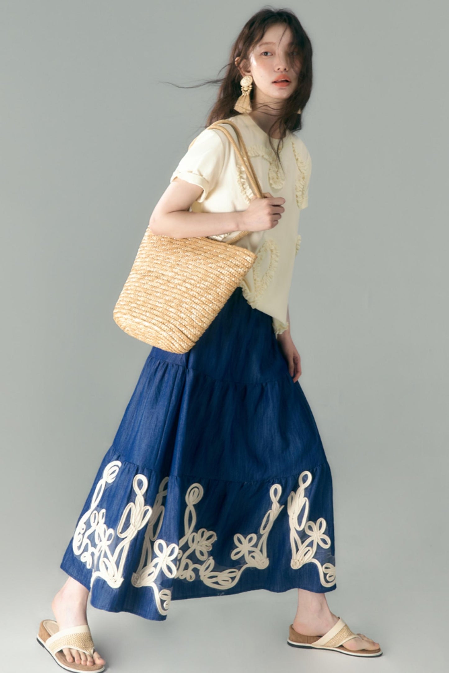 Wind Vines Flower Shell Pendant Vest Set-Up