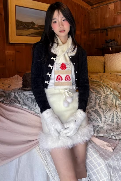 Strawberry Cake Jacquard Knit Scarf