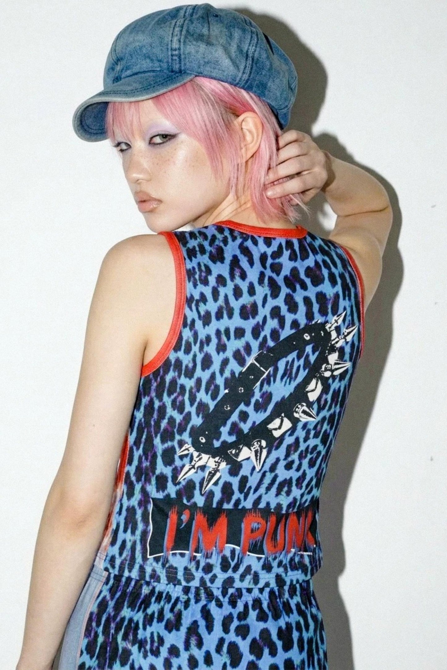 Amerikanisches Y2K-Tanktop mit Print