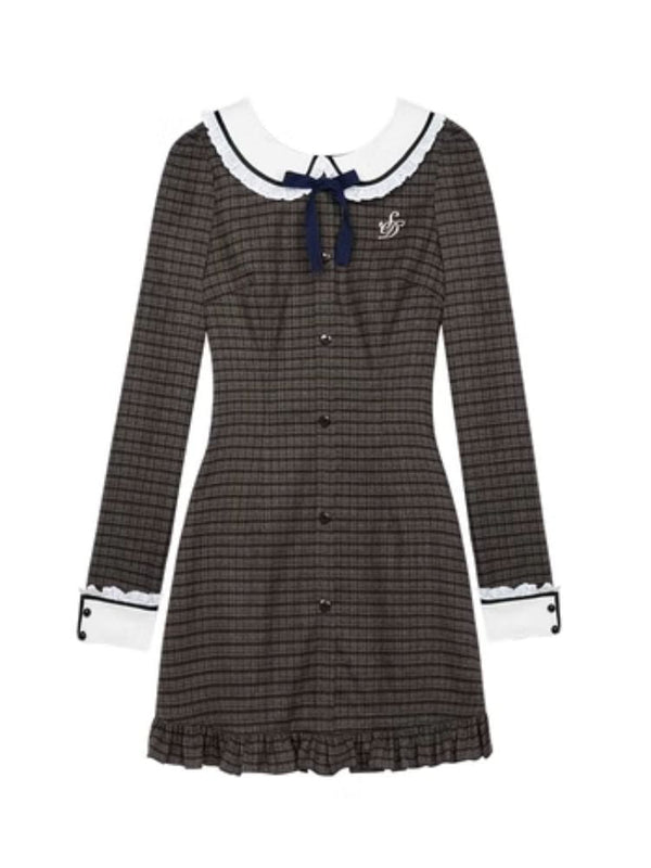 Doll neck long-sleeved dress