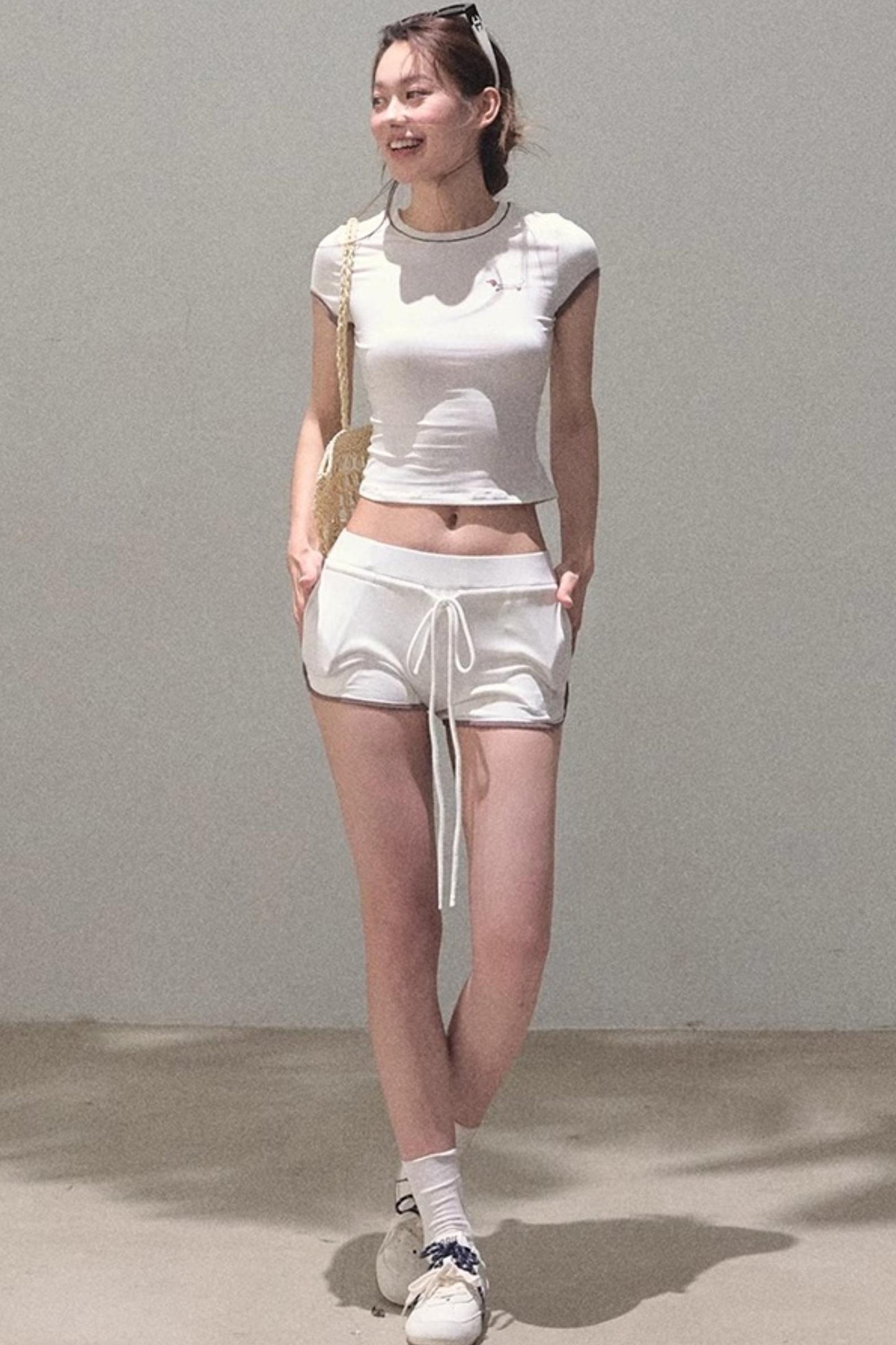 Active Round-Neck Set-Up