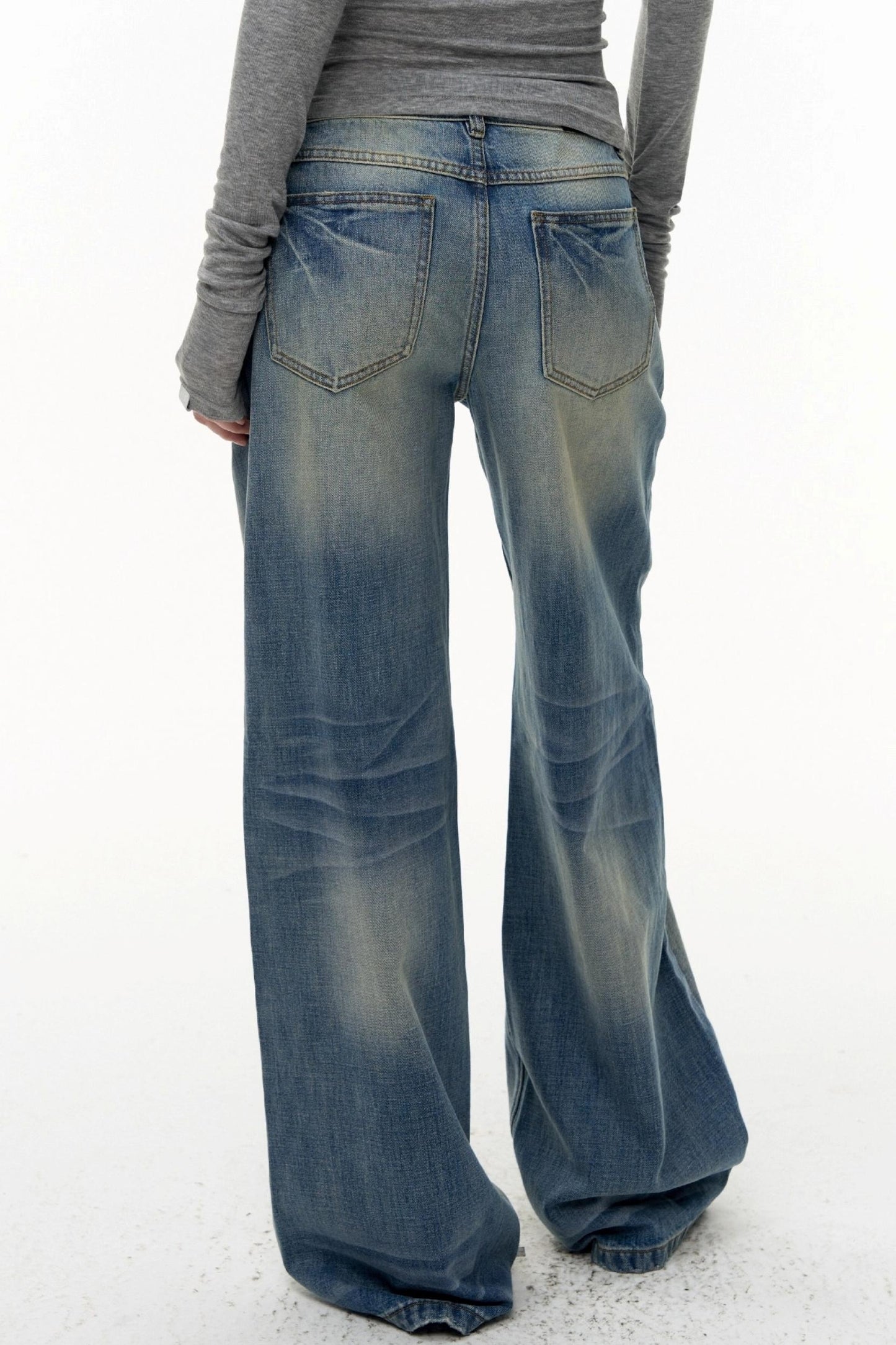 Loose Straight Wide-Leg Scimitar Jeans
