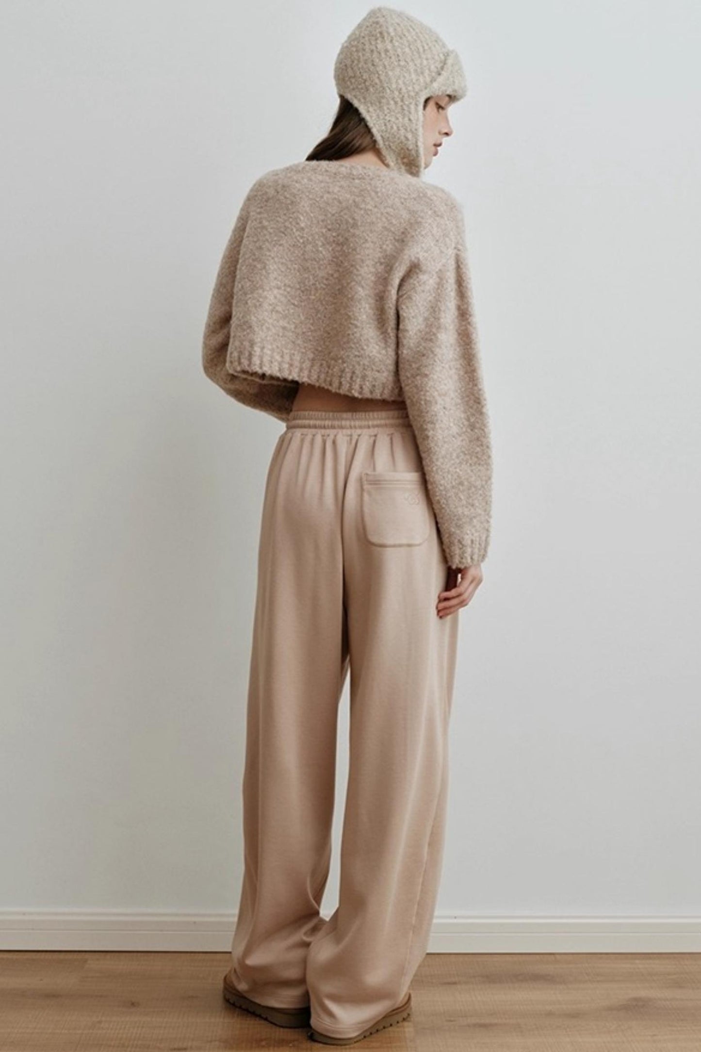 Fashionable Light Jacket Set-Up