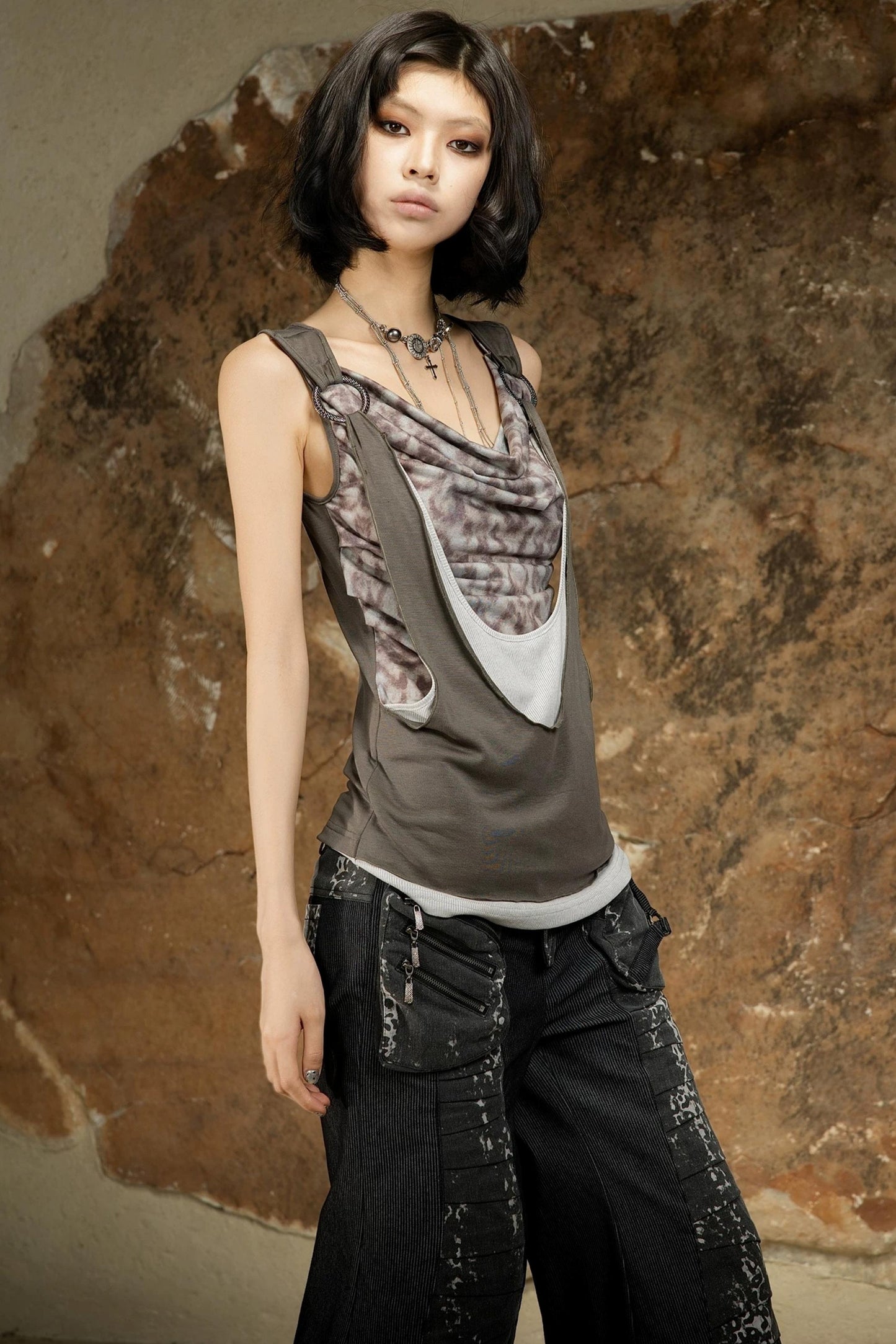 Asymmetrical Retro Sleeveless Vest