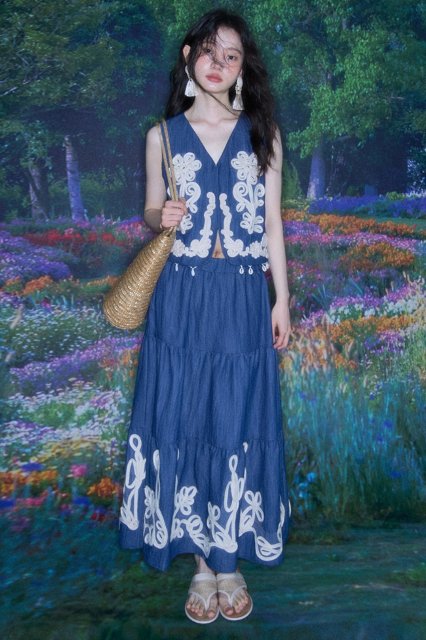 Wind Vines Flower Shell Pendant Vest Set-Up