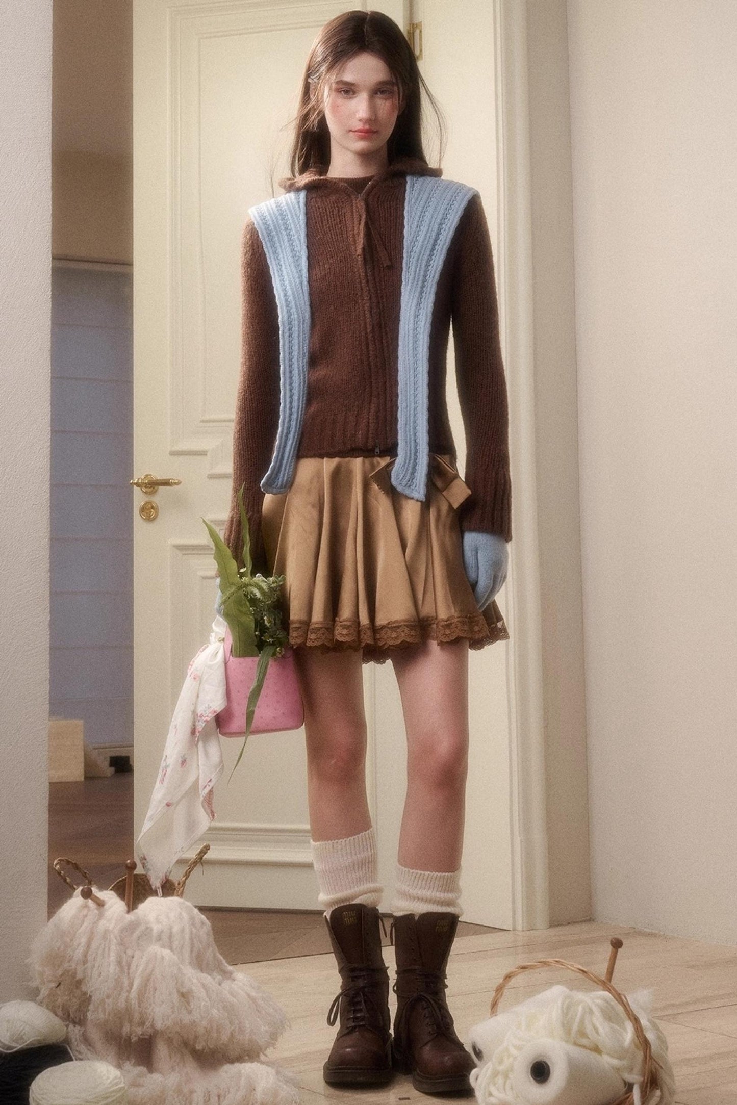 새틴 광택 미니스커트
