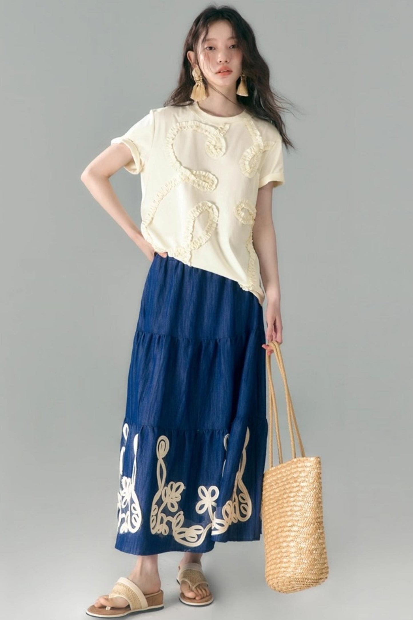 Vine & Shell Ensemble Skirt Set-Up