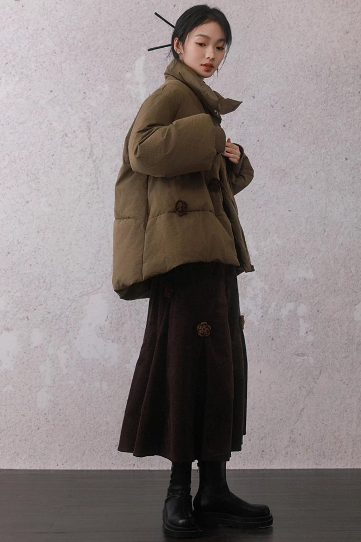 Three-Dimensional Floral Corduroy Skirt