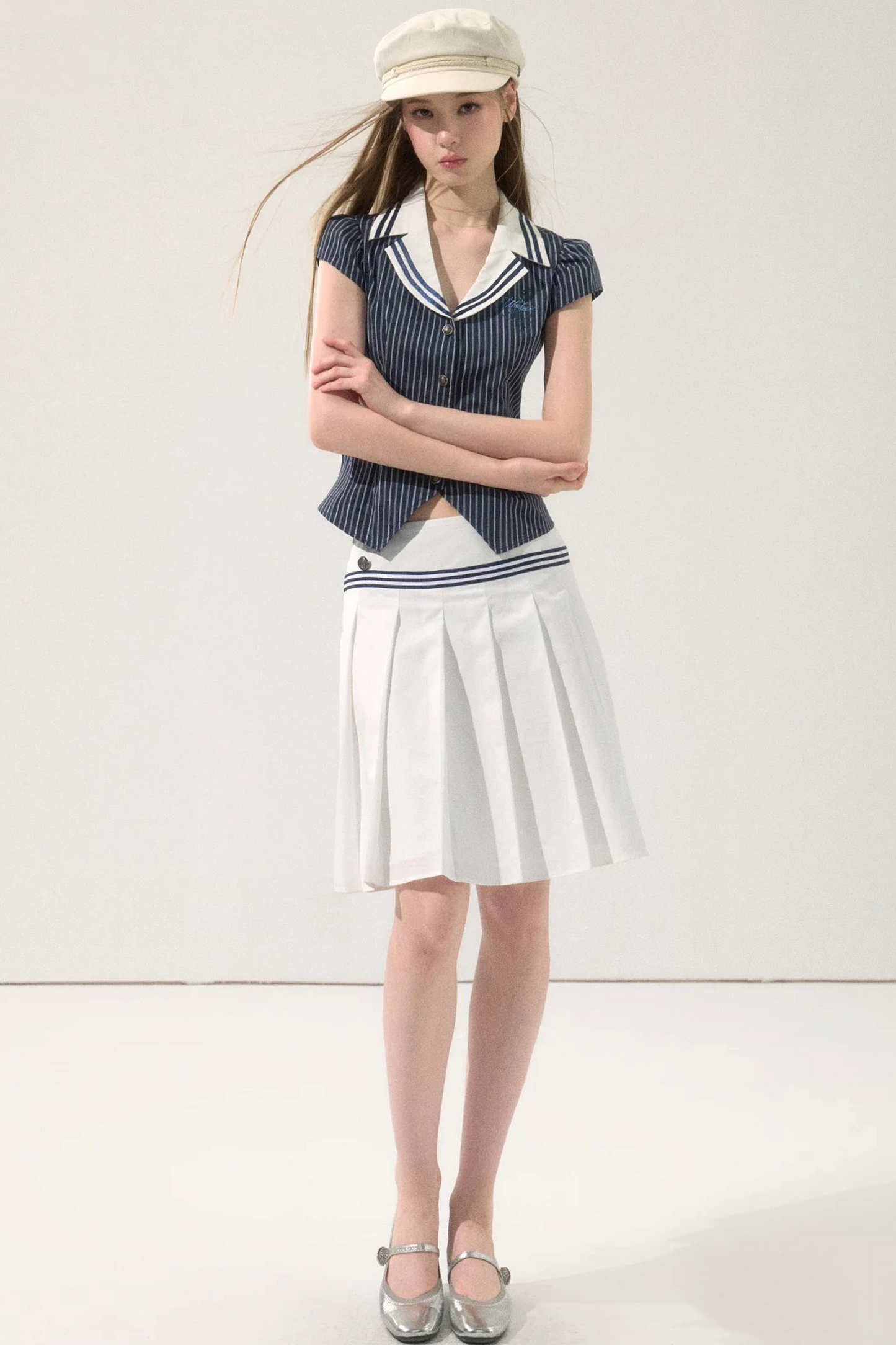 College Style Mid-Length Pleated Skirt