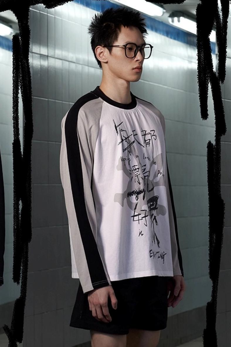 Glitter Print Raglan Sleeve T-Shirt