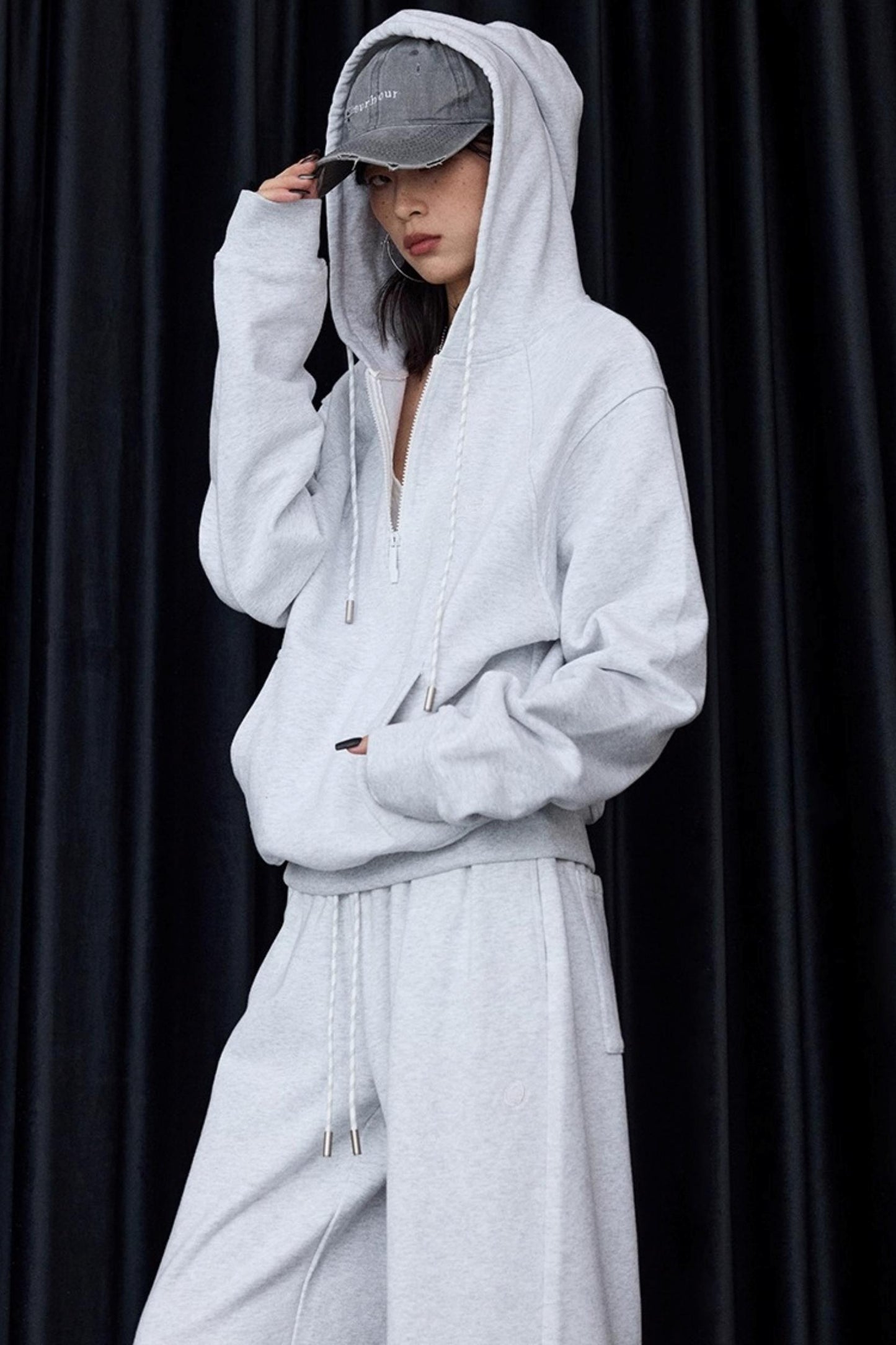 Grey Winter Pullover Sweatshirt Set-Up