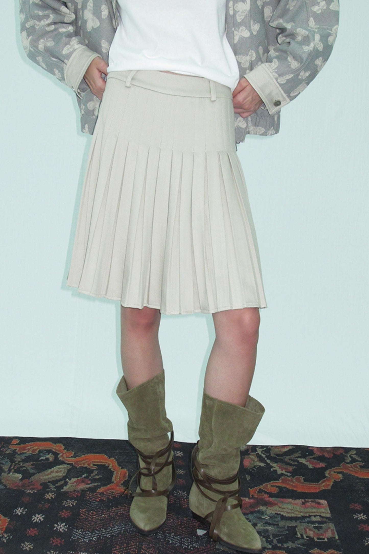 Vermeers Light Pleated Skirt