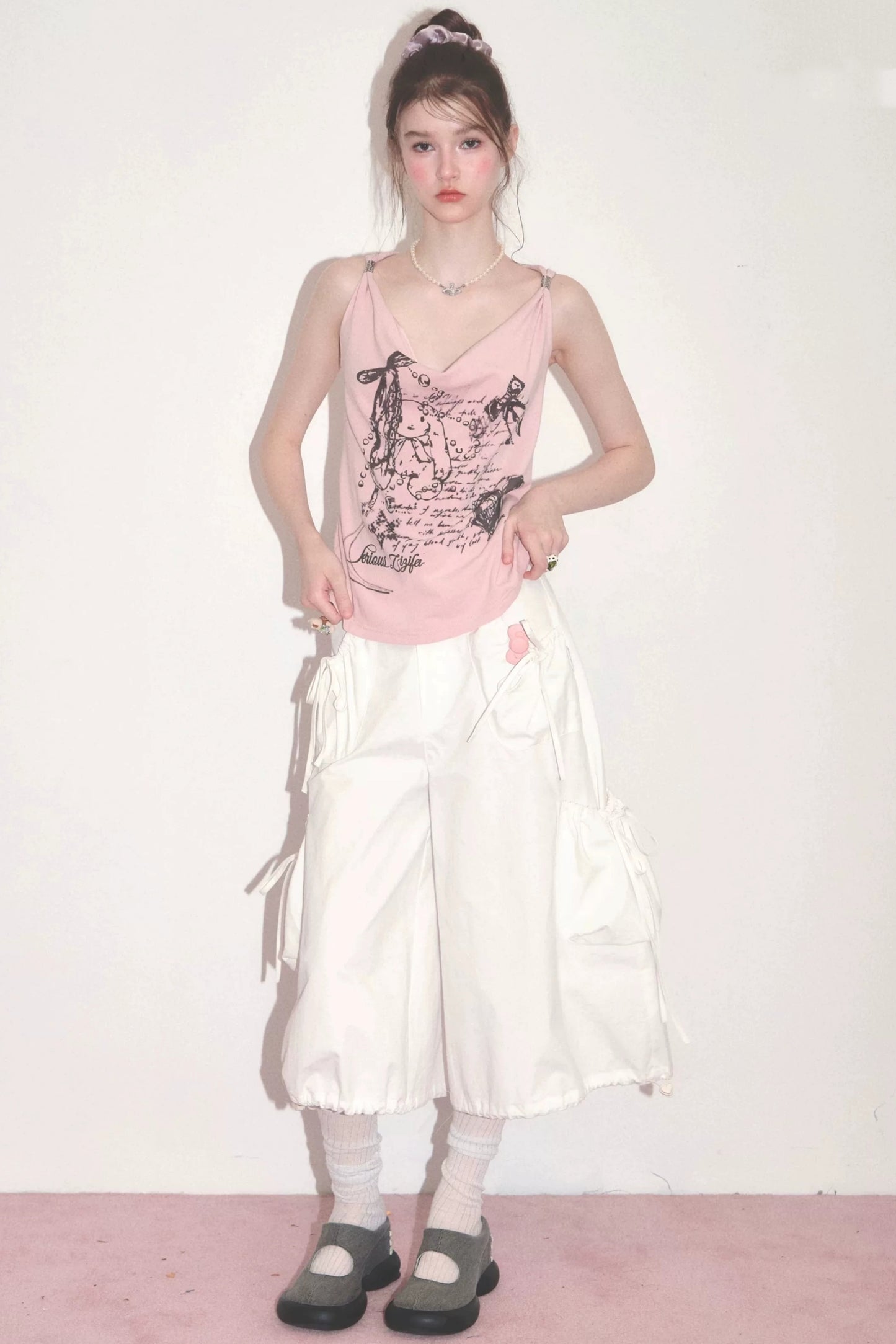 Retro Atmosphere Swing-Neck Camisole