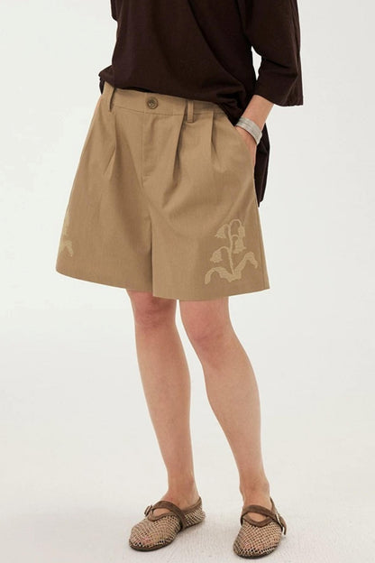Pleated Coffee Wide-Leg Shorts