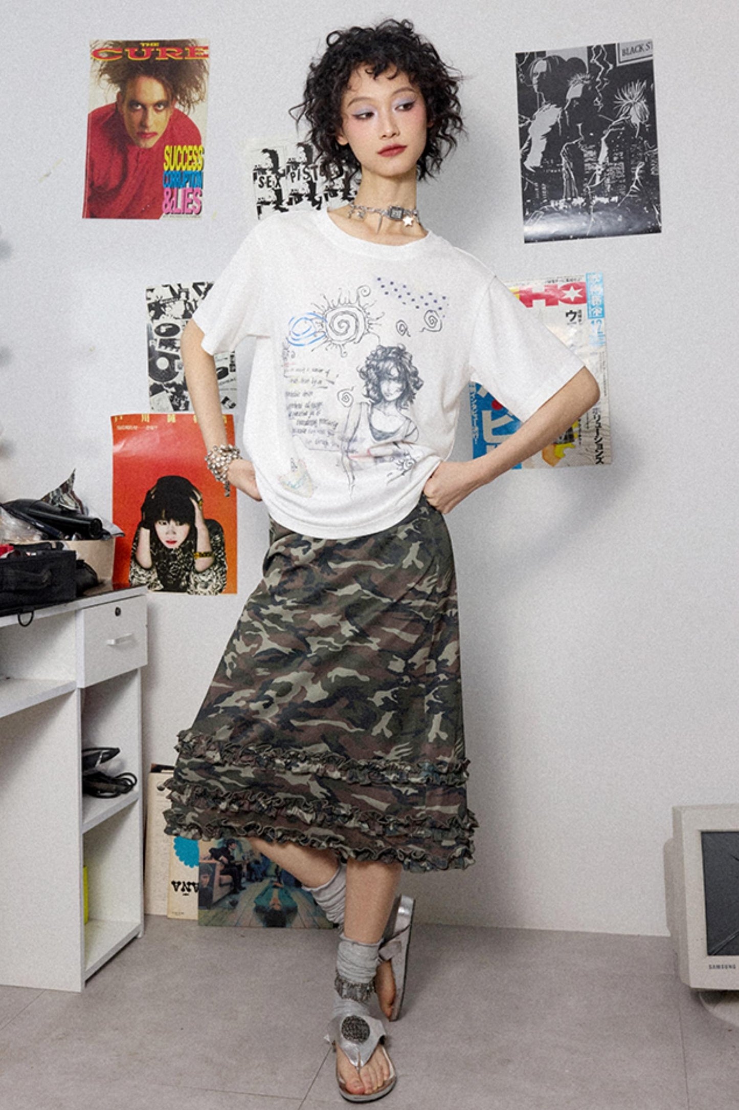 Chemical Retro Girl Tee