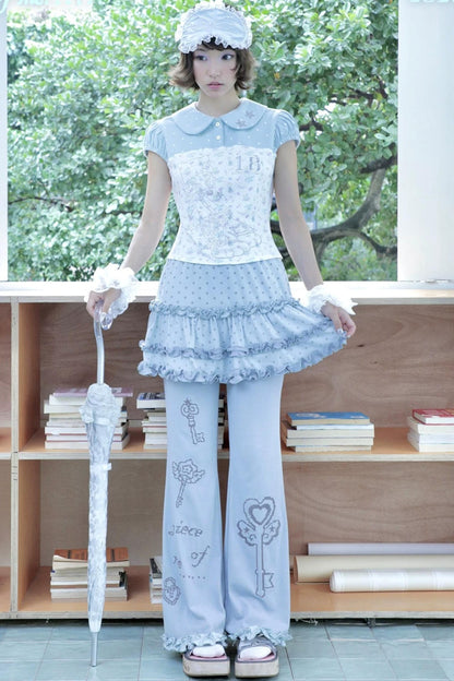 Pantaloni svasati in pizzo stile dreamcore