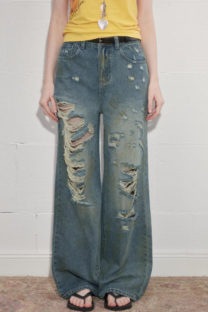 Summer Chic Distressed Jeans