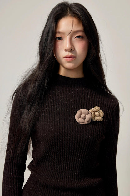 Detachable Corsage Turtleneck Sweater