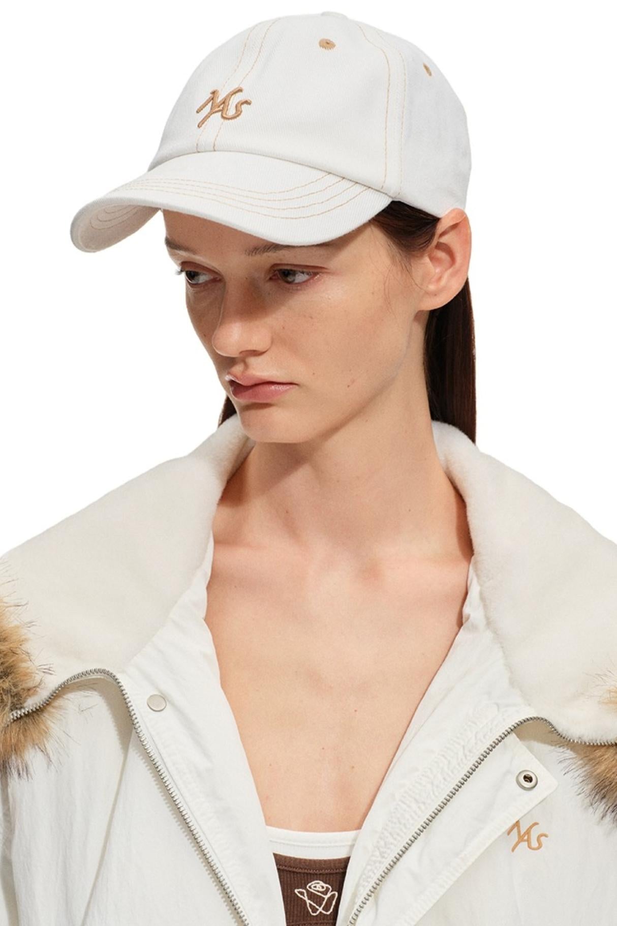 Versatile White Baseball Cap