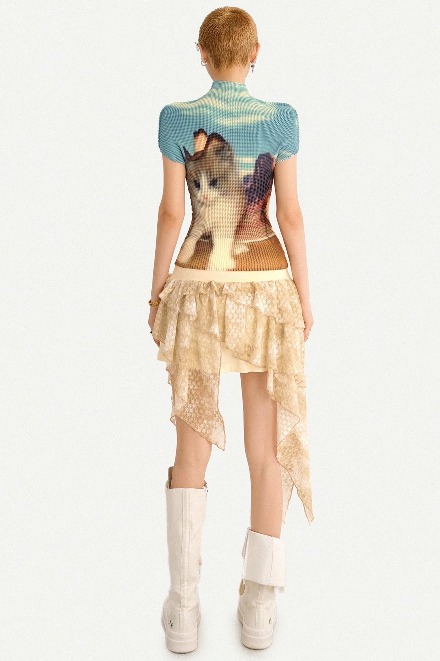 Figurbetontes T-Shirt mit Kätzchen-Print