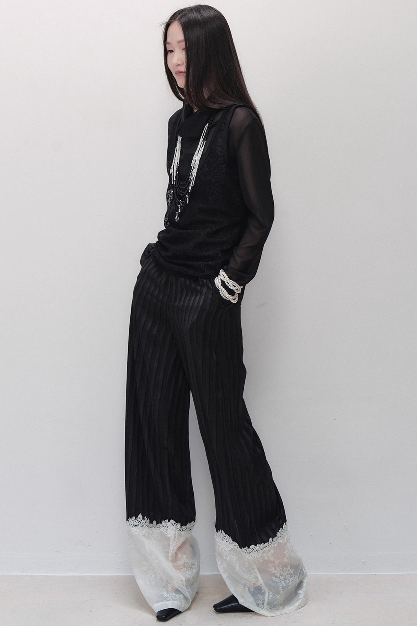 Lace Sleeveless Vest