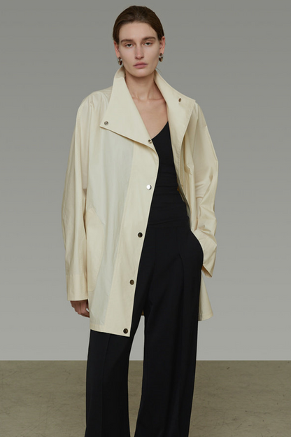 Trenchcoat mit Metallknopf