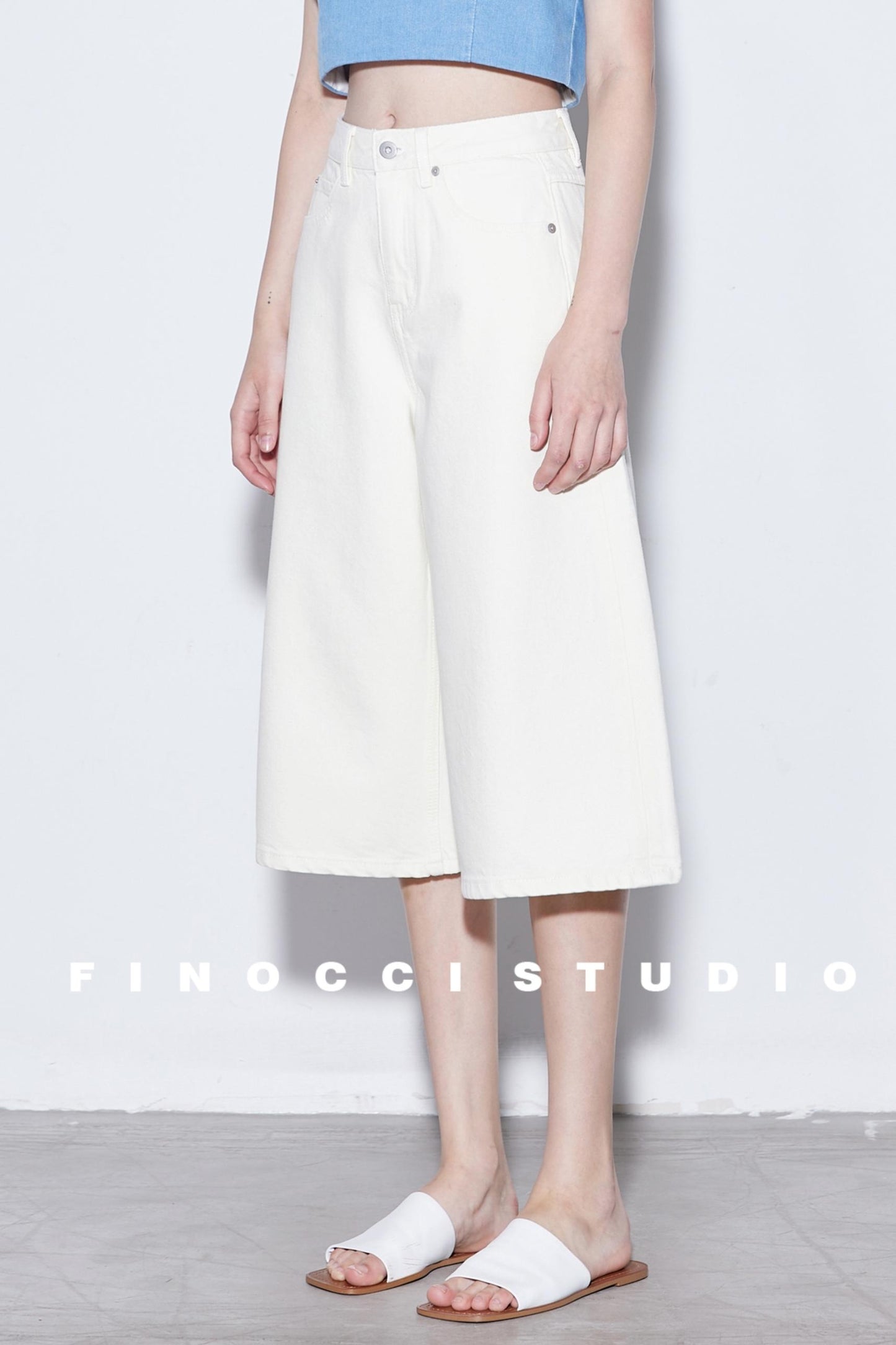 Relaxed Cotton Wide-Leg Denim Shorts