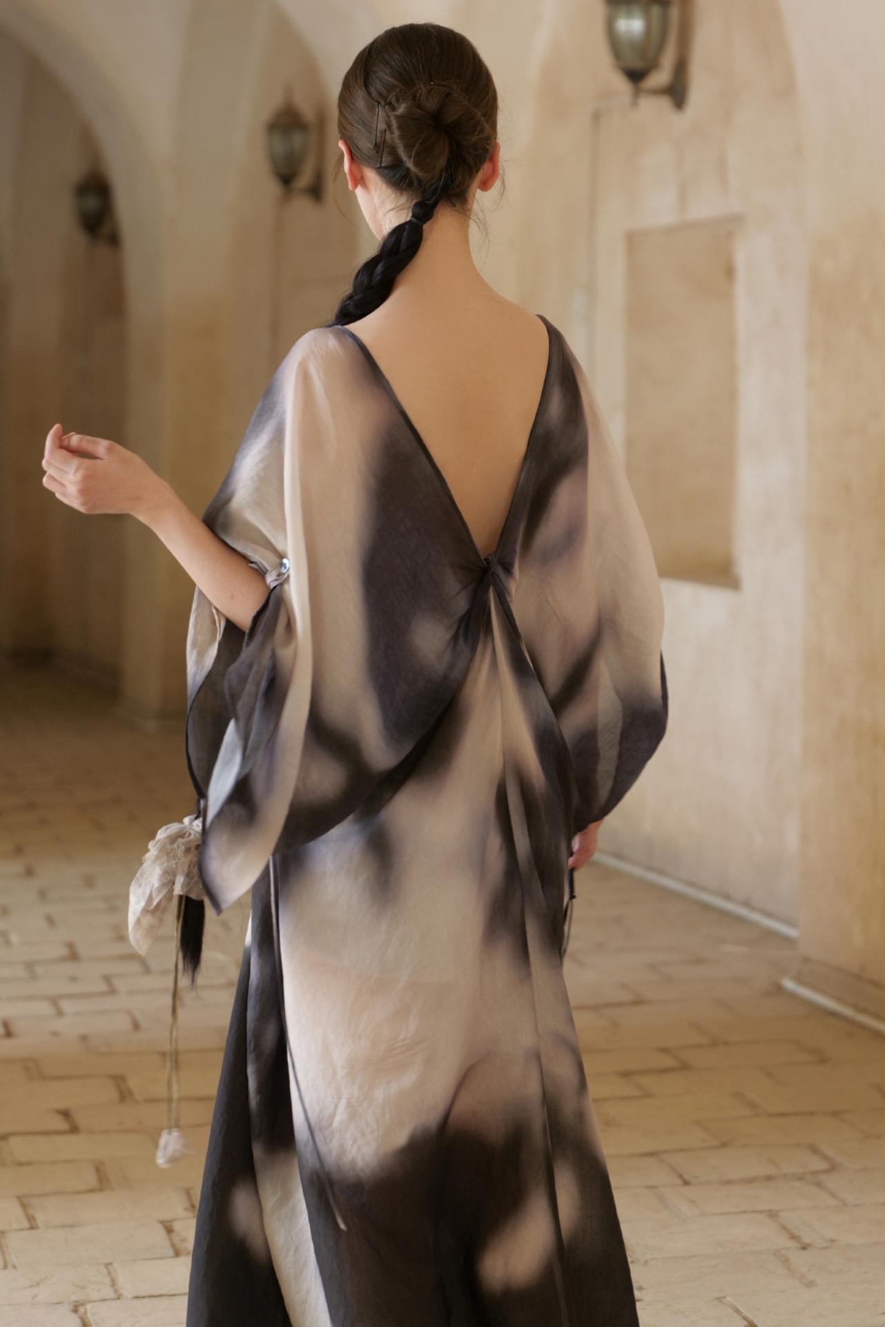 Chinese Ink Blended V-Neck Bat Sleeve Long Dress