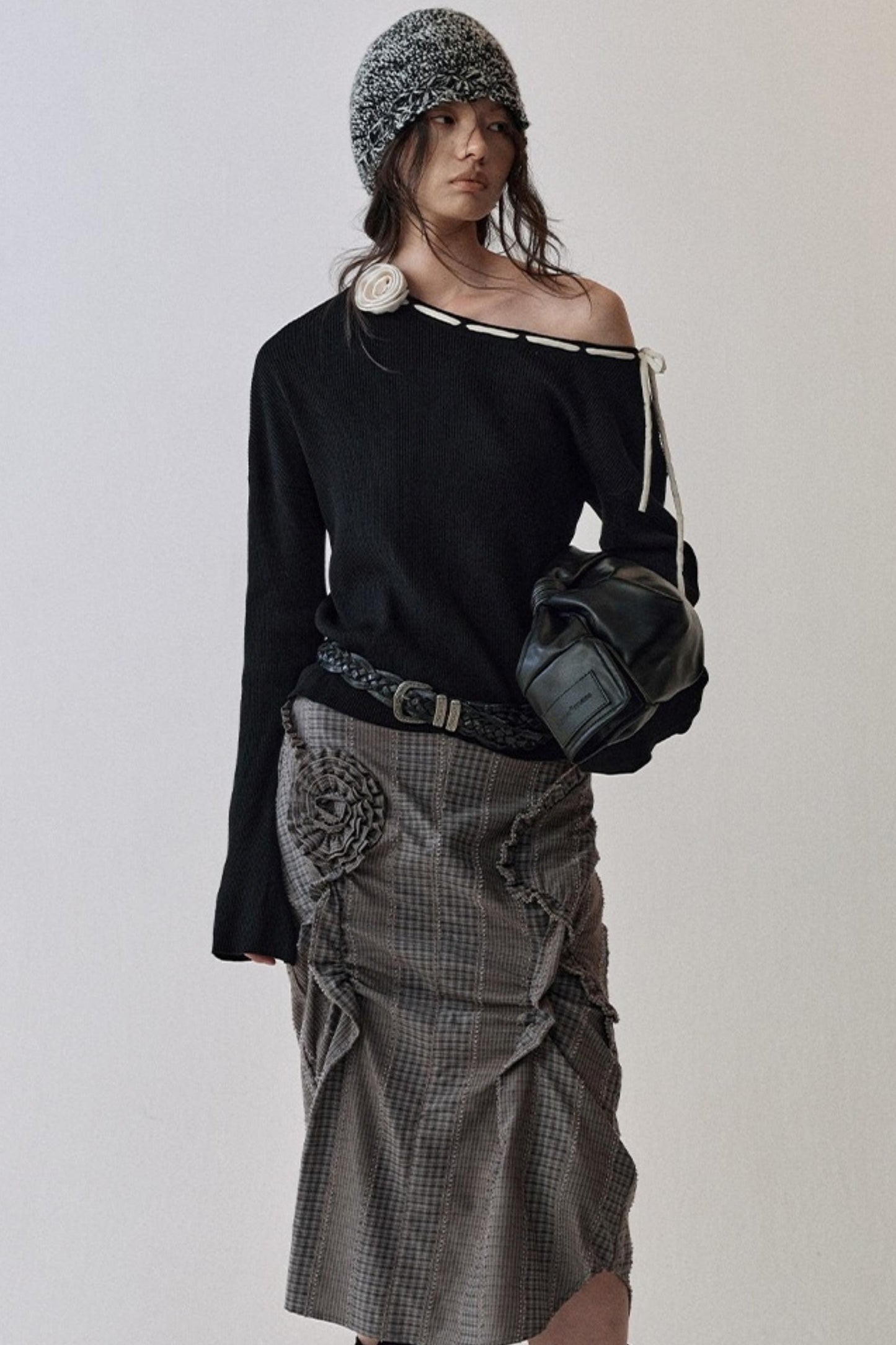 Rose Cross-Collar Knitwear