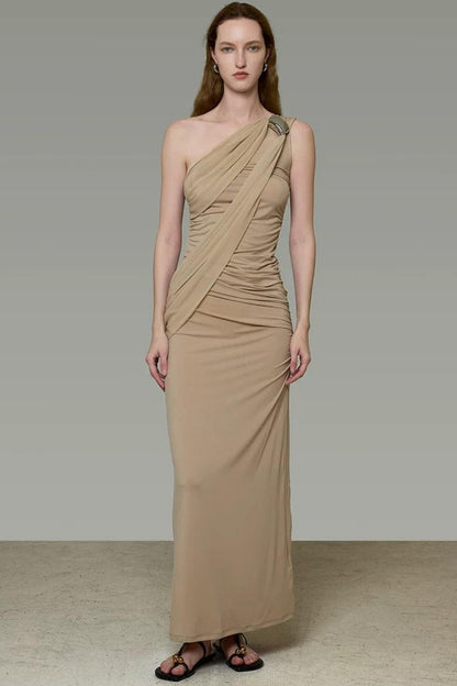 Schulterfreies Kleid mit Schleife