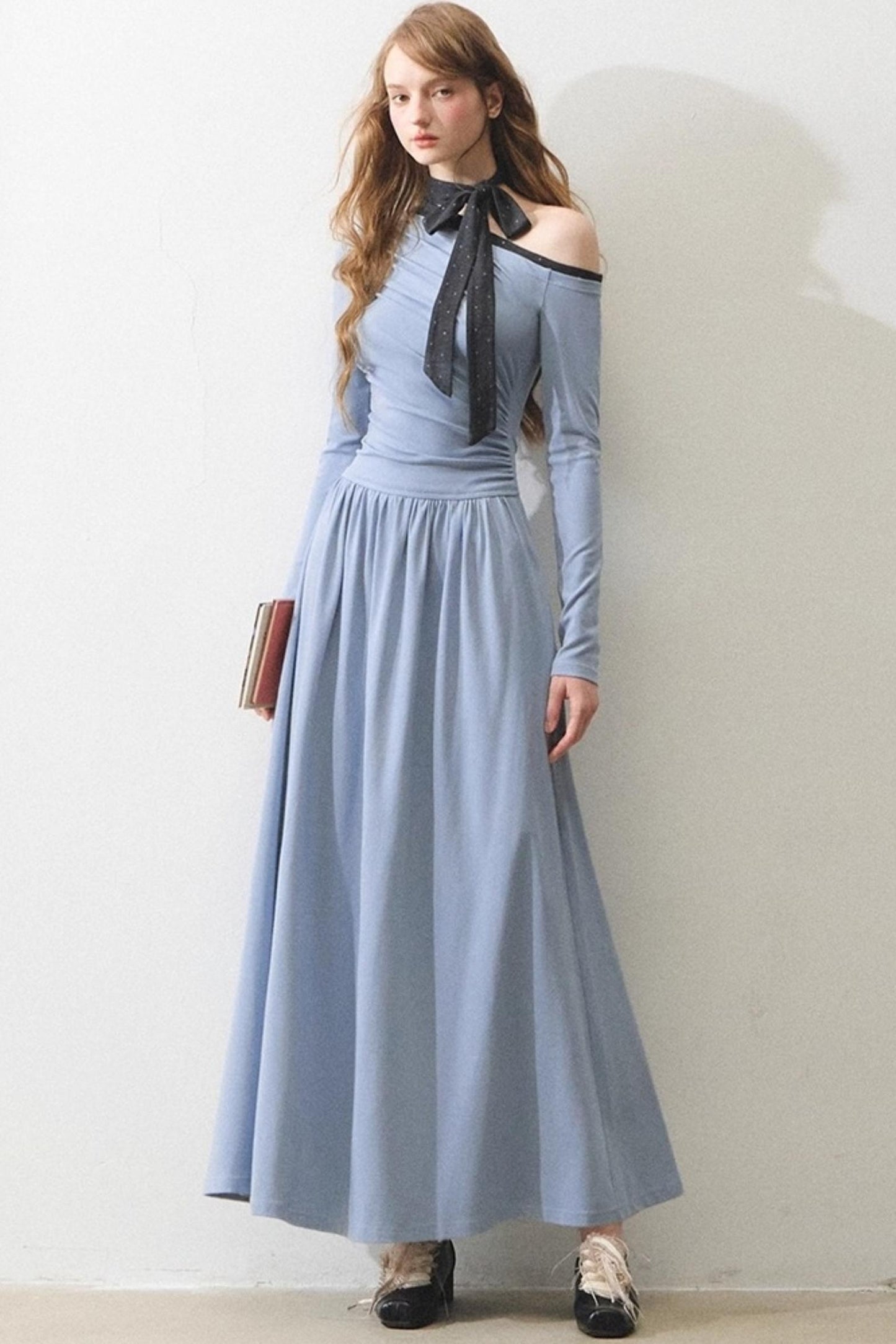 Romance Off-the-Shoulder Bow Dress