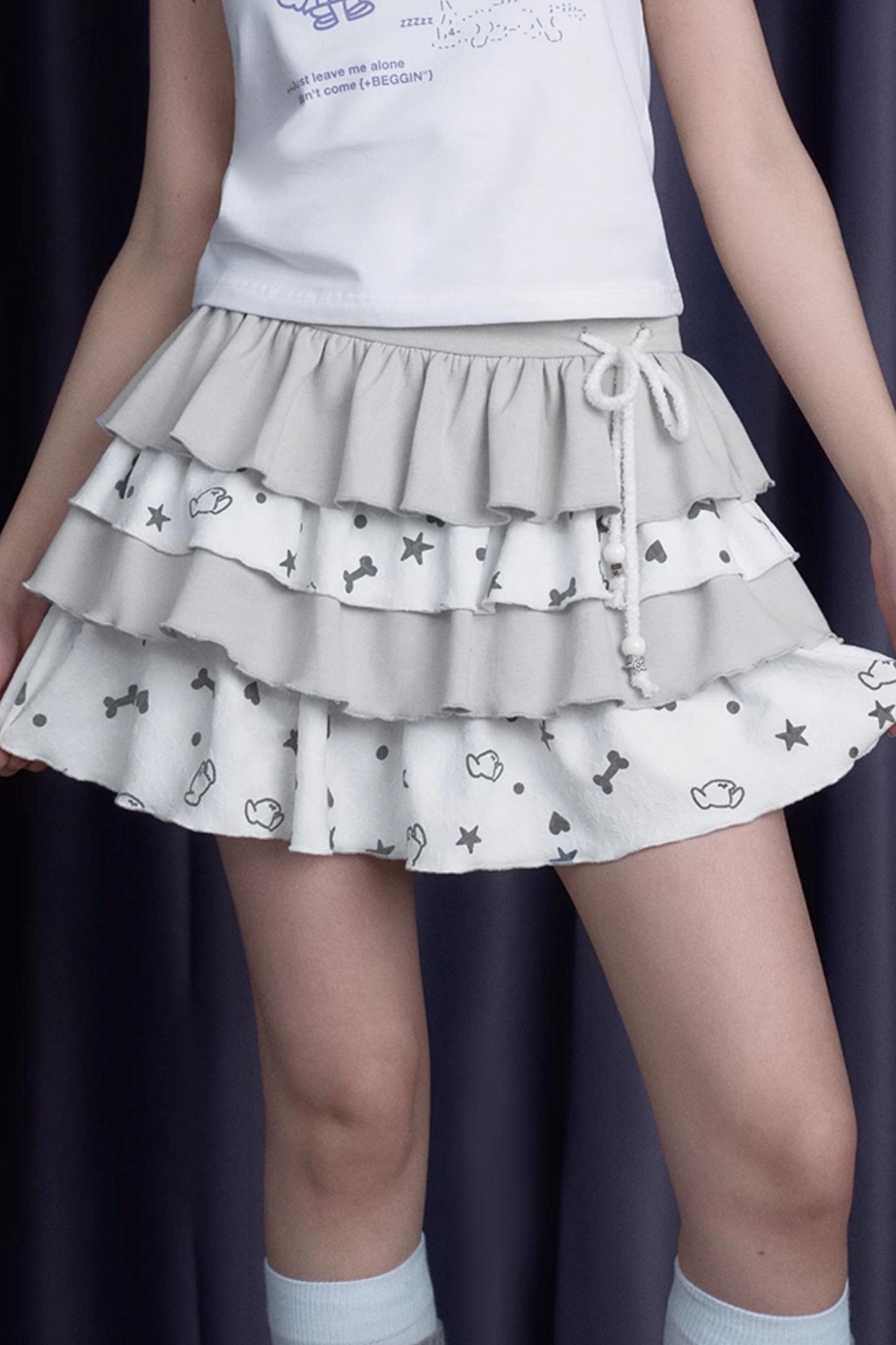 Chic Gray & White Skirt