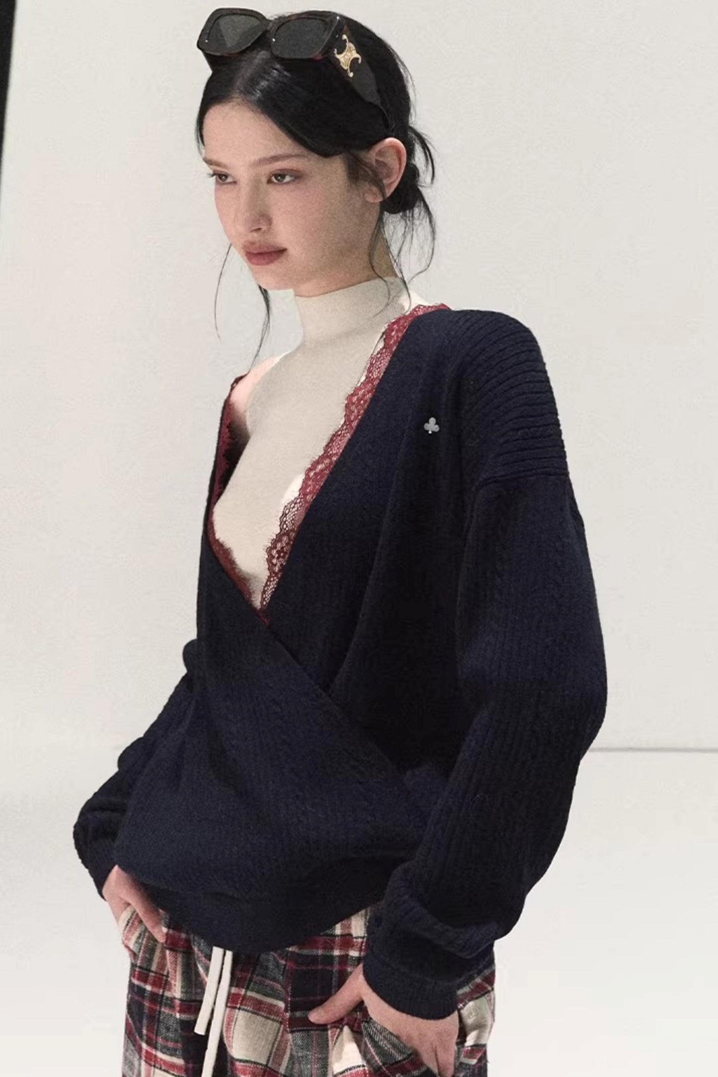 Silk-Gloss Wool Lace Sweater Set-Up