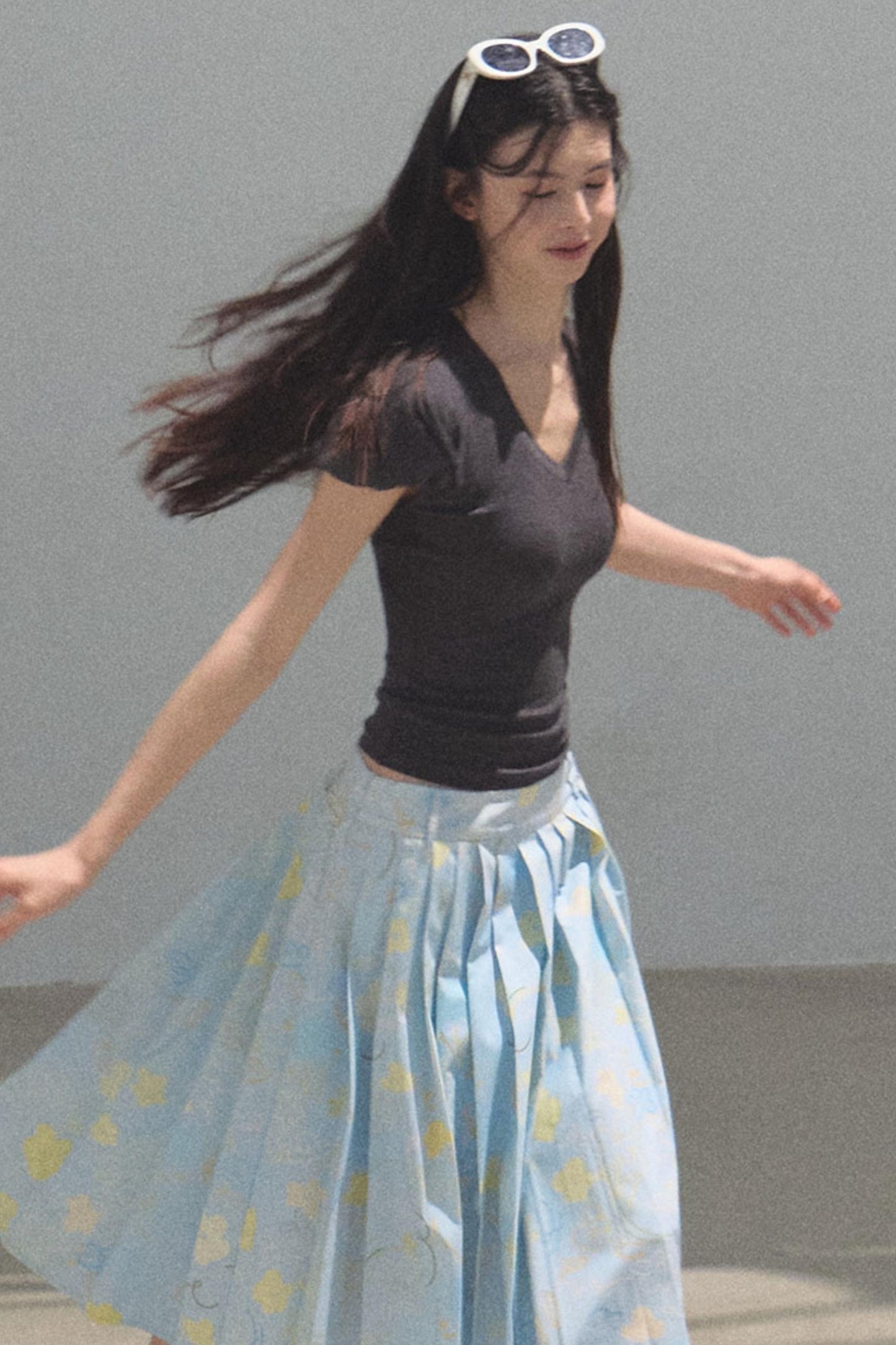 Green Apples Sleeve V-Neck Skinny Top