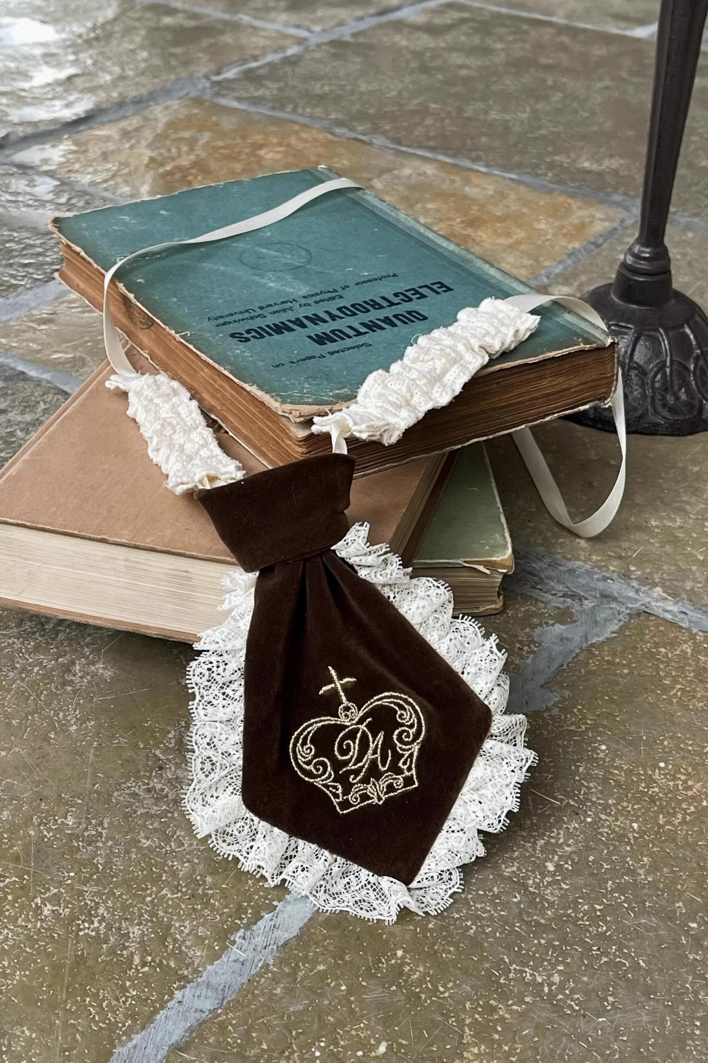 Brown Velvet Bowler Hat Tie Set-Up