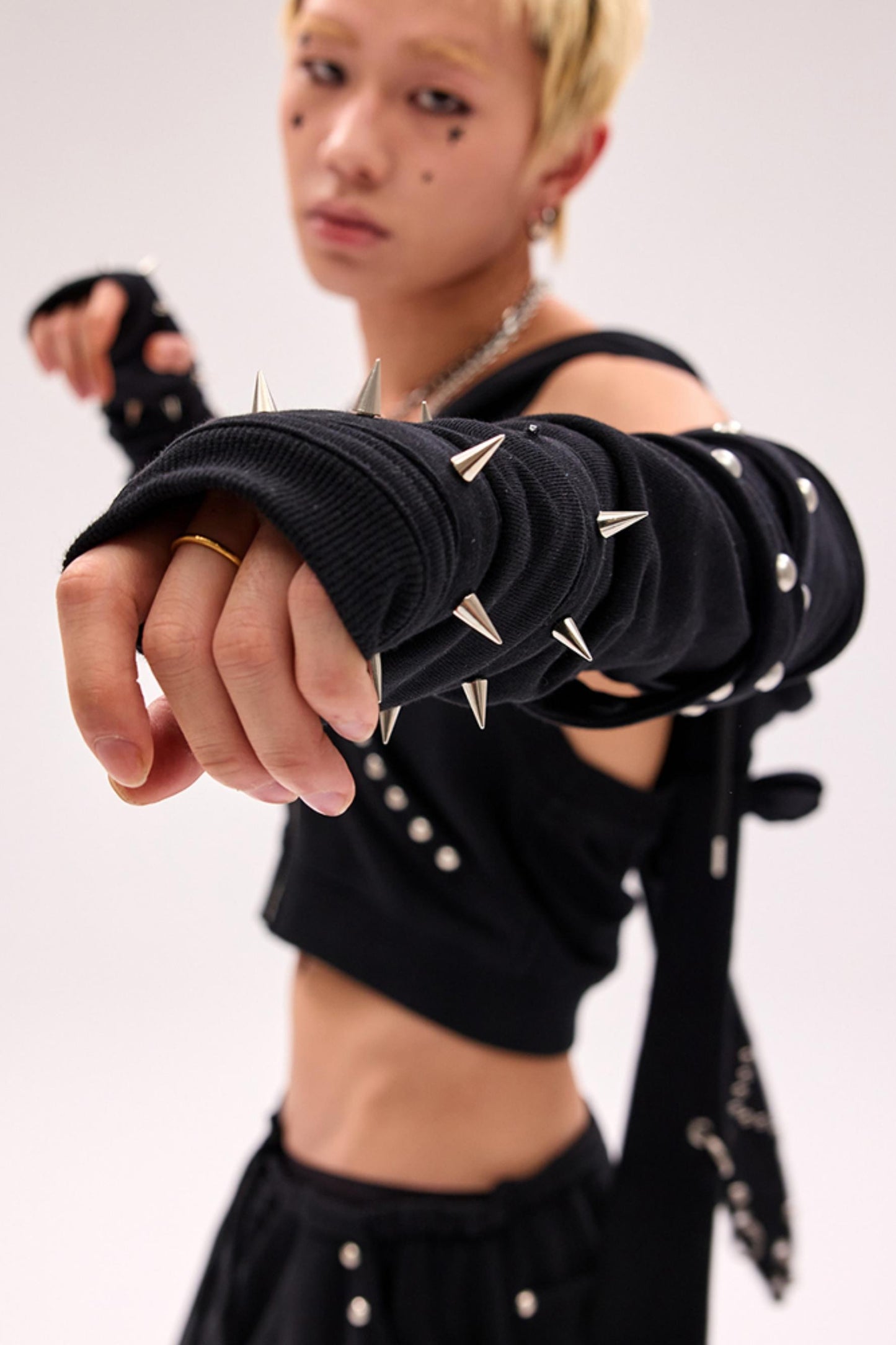 Elegant Stud Gloves