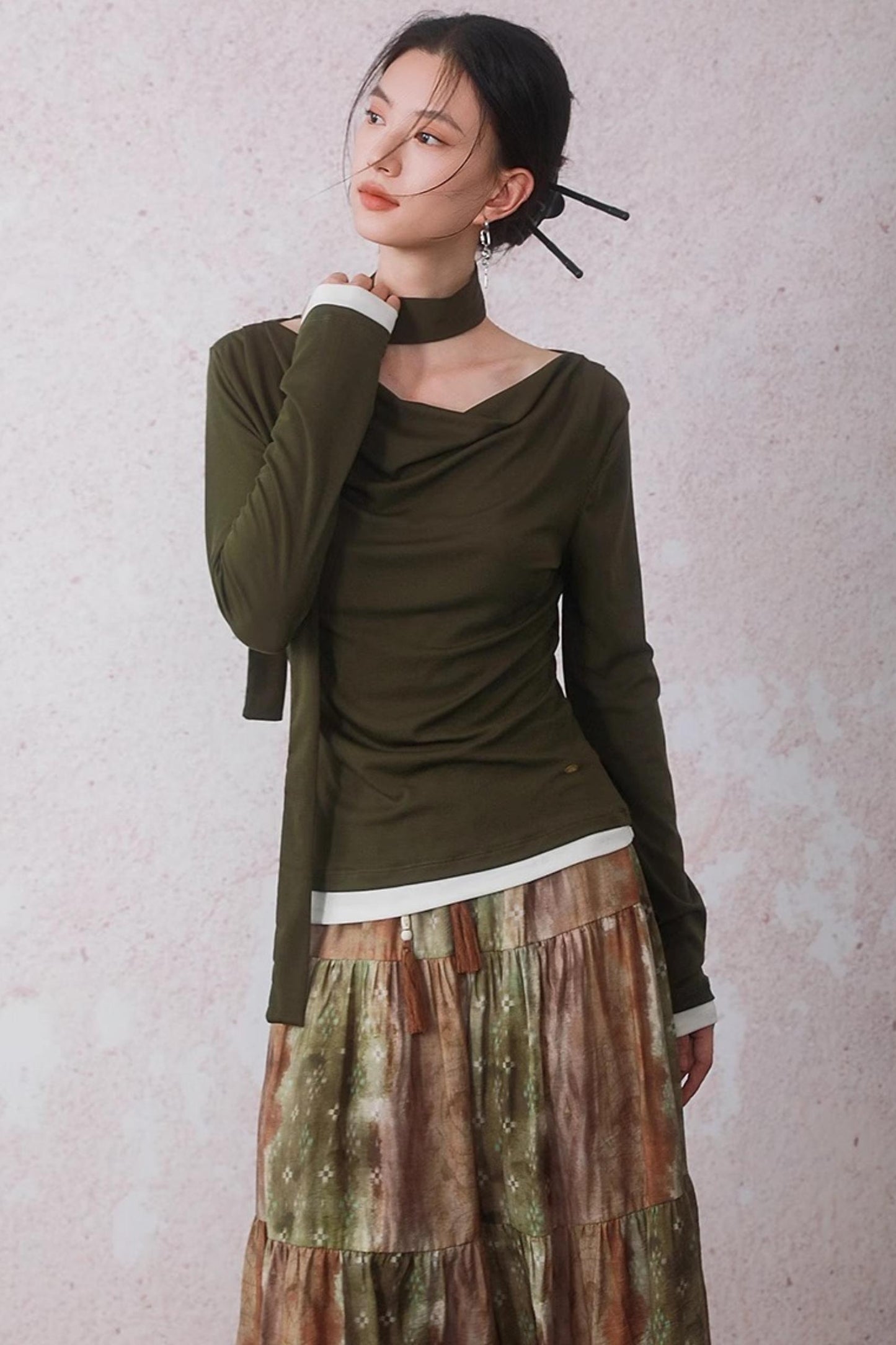 Tencel Lyocell Olive Green Swing Collar T-Shirt
