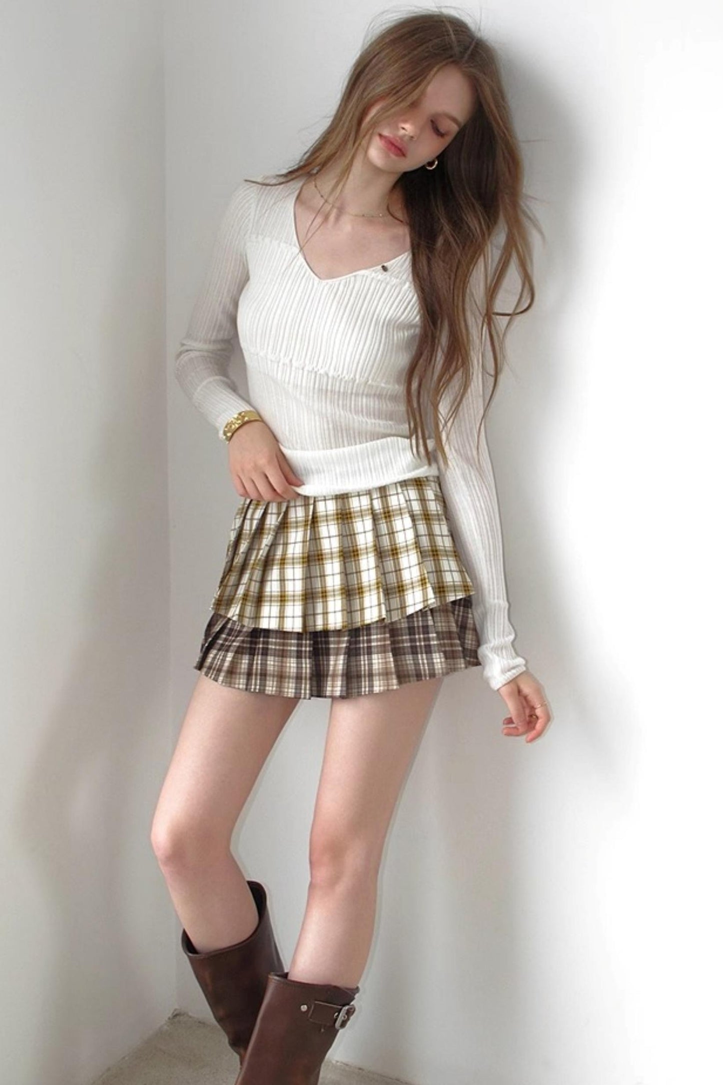 Textured V-neck Wool Knit Slim Top