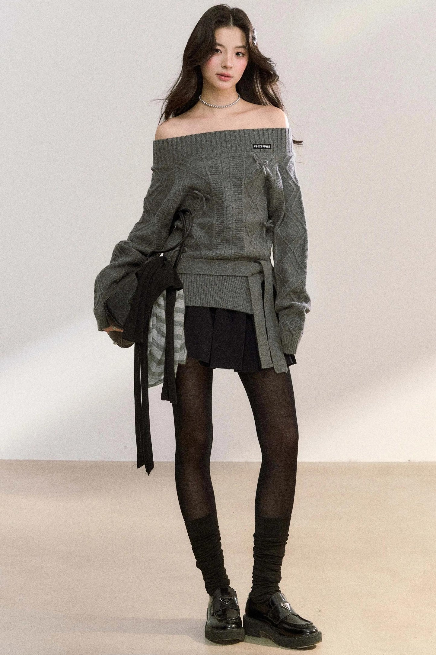 One-Shoulder Bow Knit Top