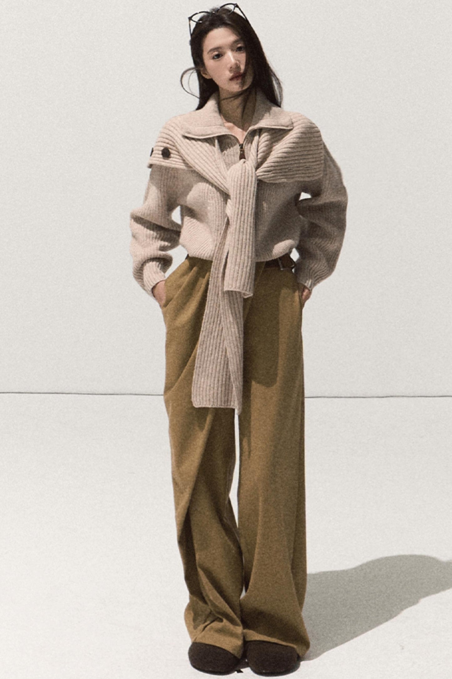 Three-Dimensional Pleated Pants