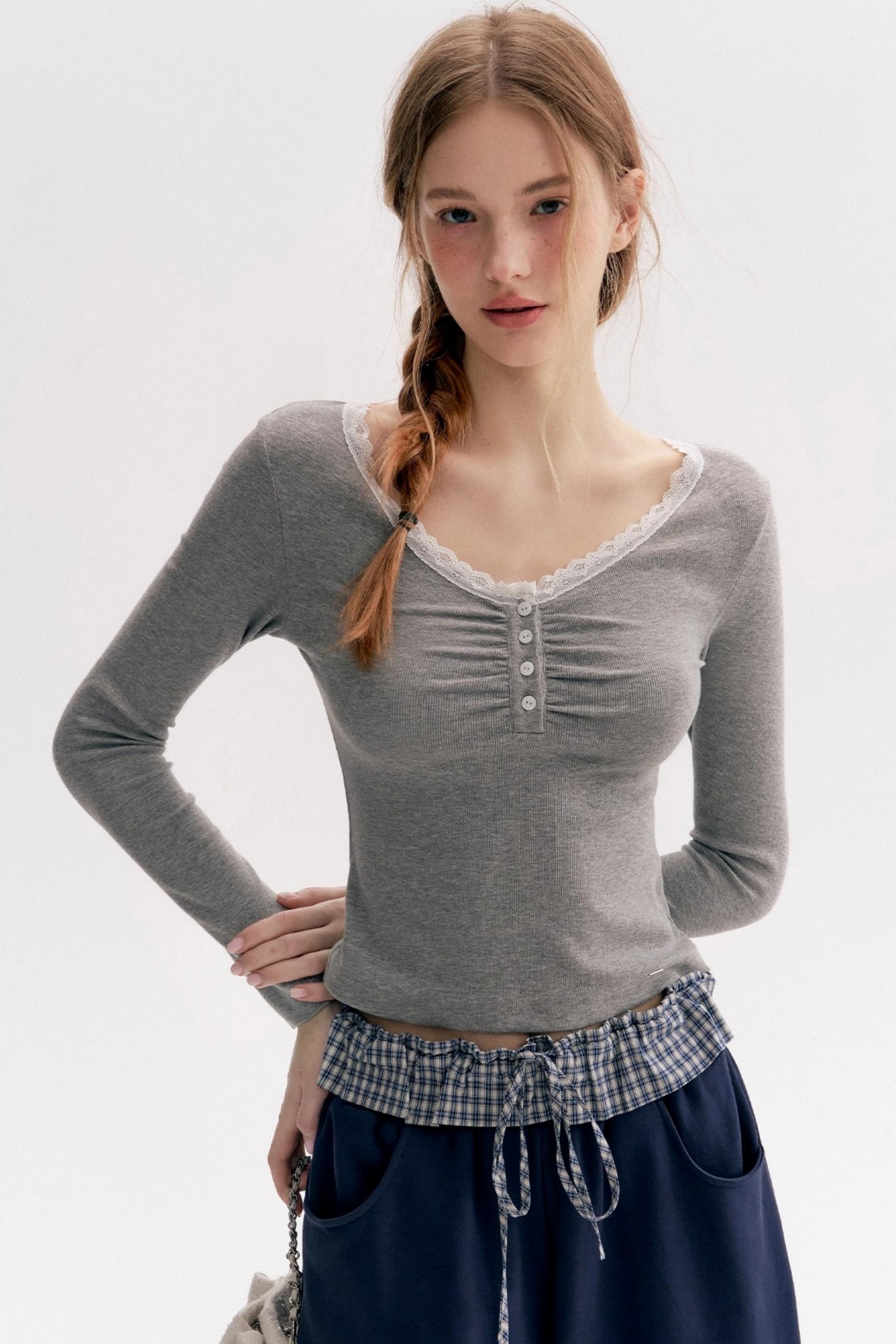 Romantic French V-Neck Knit T-Shirt